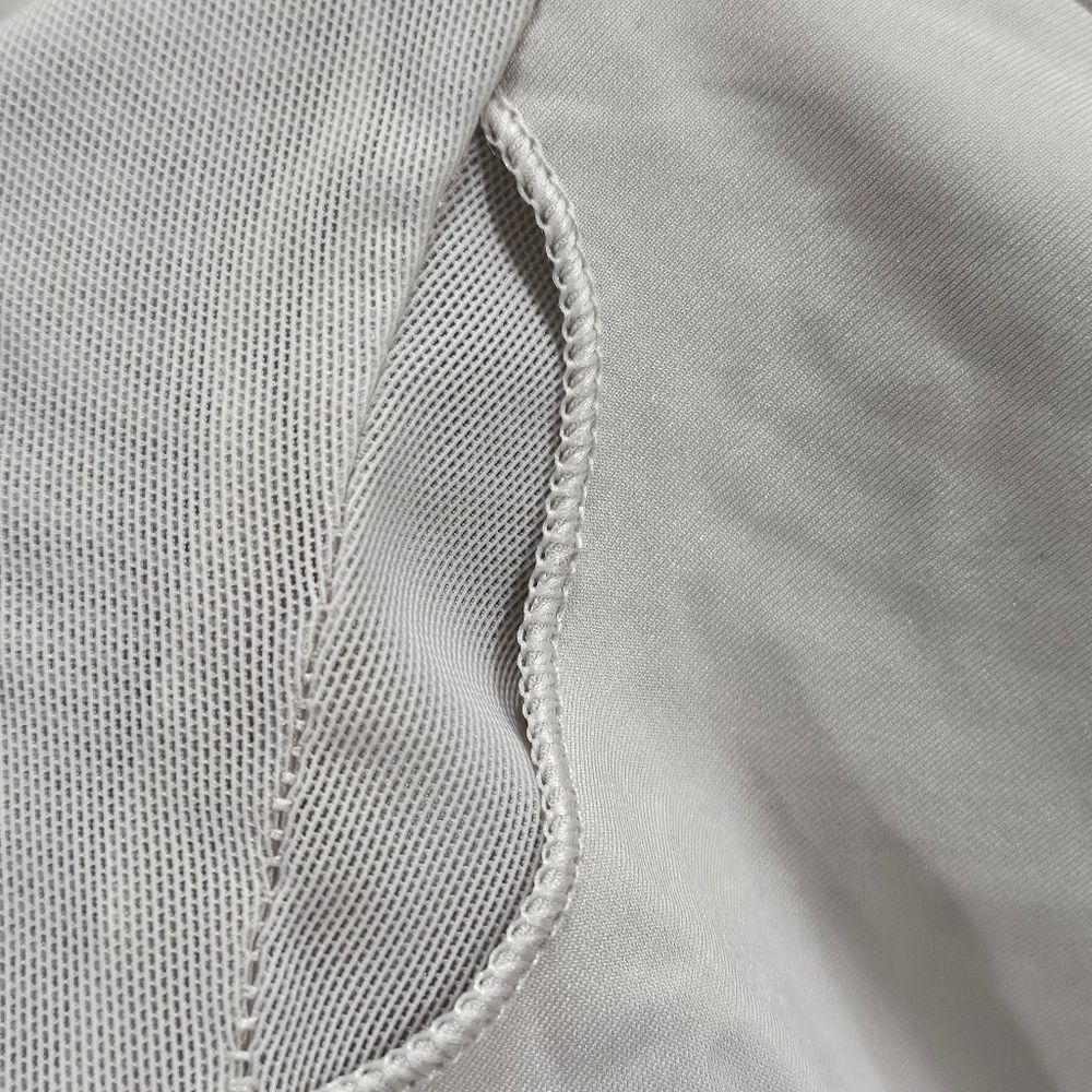 NWOT Fabletics Dove White Sports Bra 4X - Picture 4 of 6